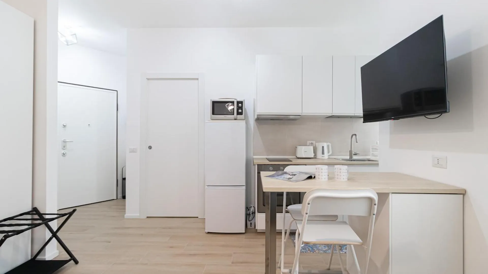 Italianway - Cambiasi 8 Apartment Milan 0*,  Italy